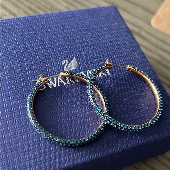 Swarovski Pave Crystal blue hoops - Picture 2 of 8